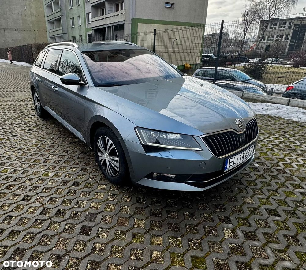 Skoda Superb 2.0 TDI Style DSG - 11