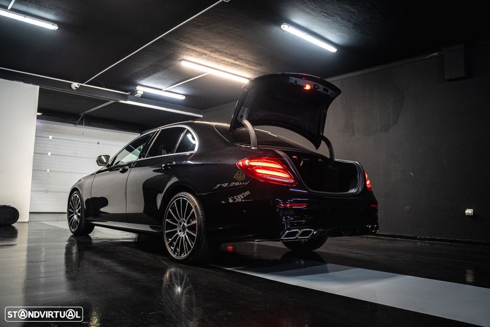Mercedes-Benz E 220 d 9G-TRONIC AMG Line - 26