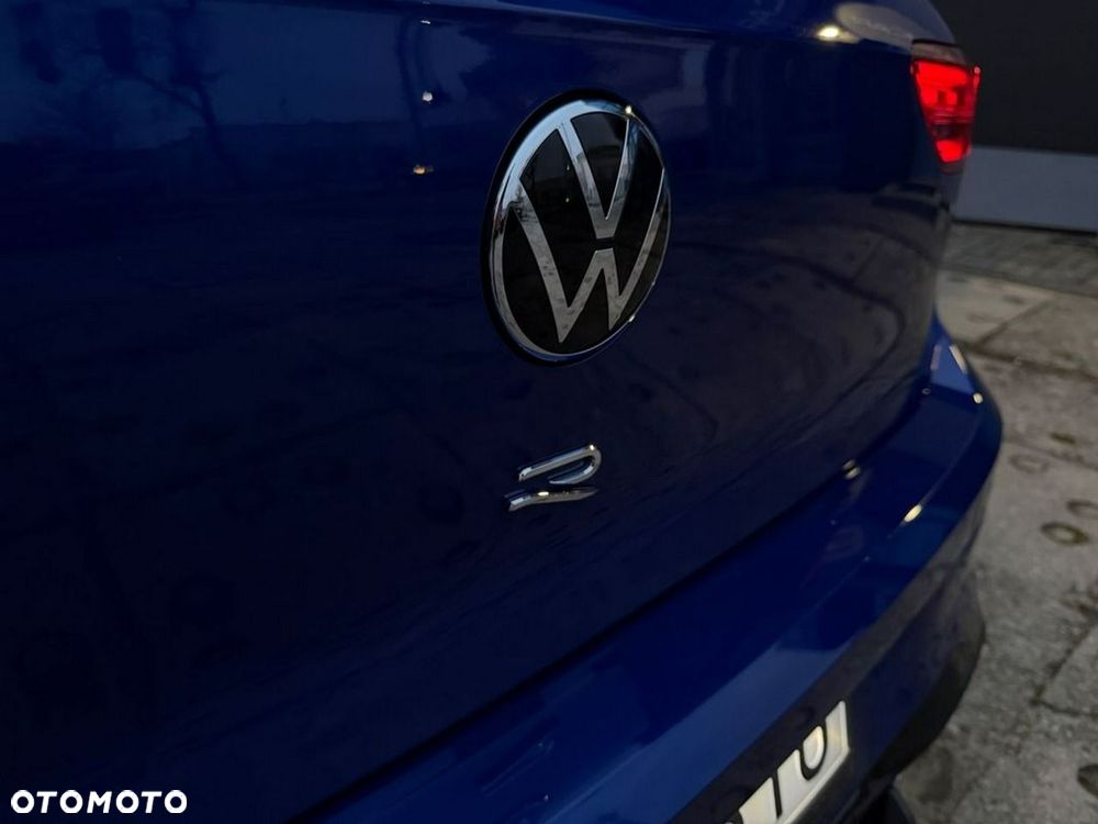 Volkswagen Golf - 23