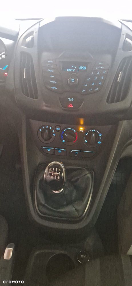 Ford Transit Connect - 12