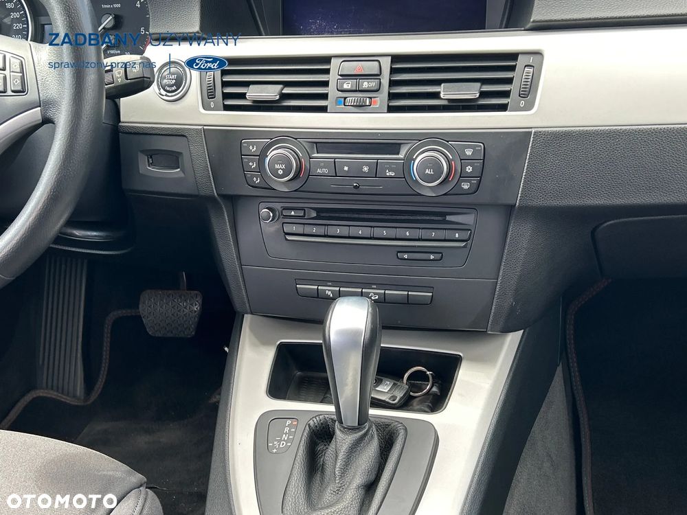 BMW Seria 3 - 24