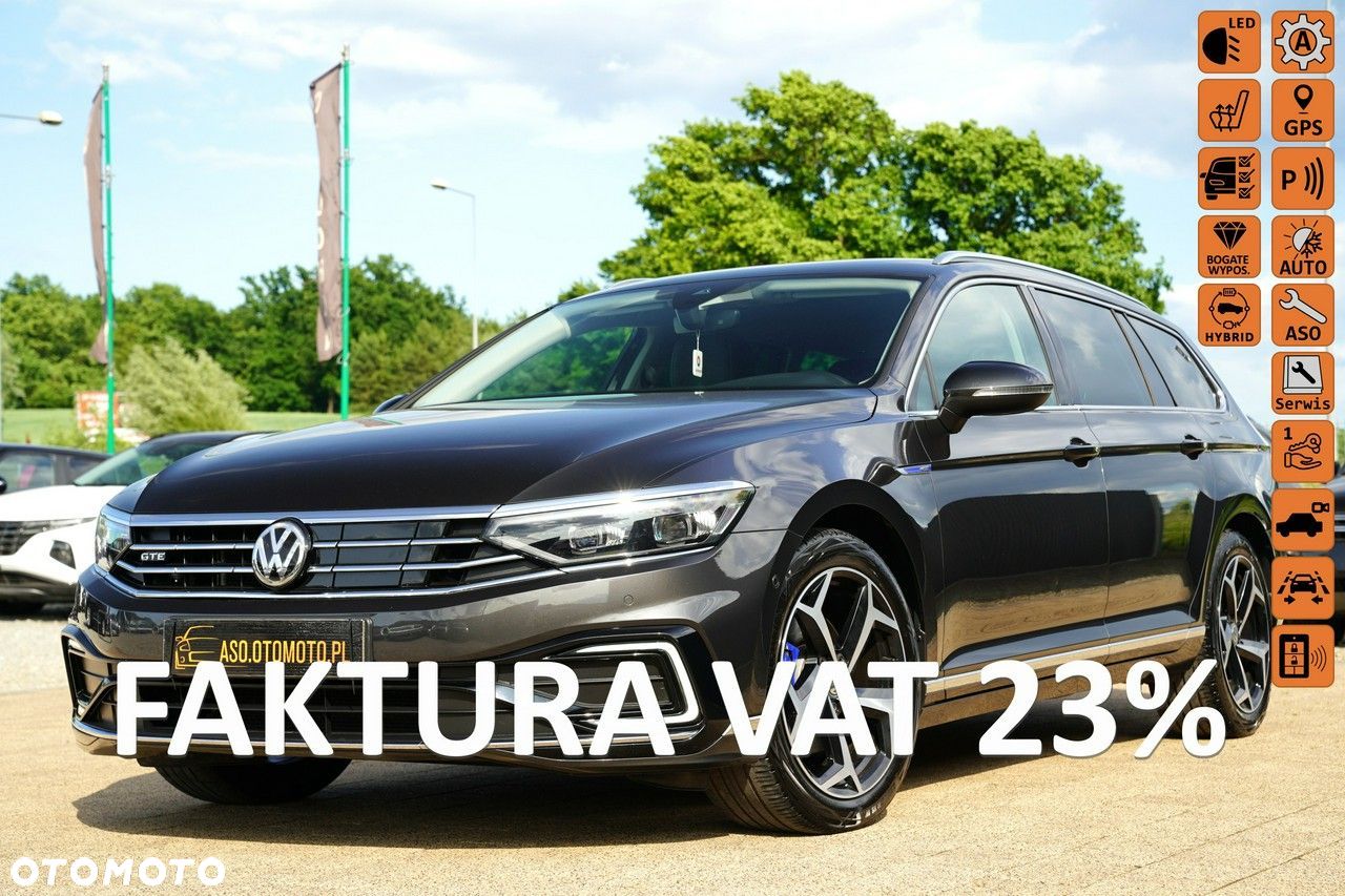 Volkswagen Passat - 1