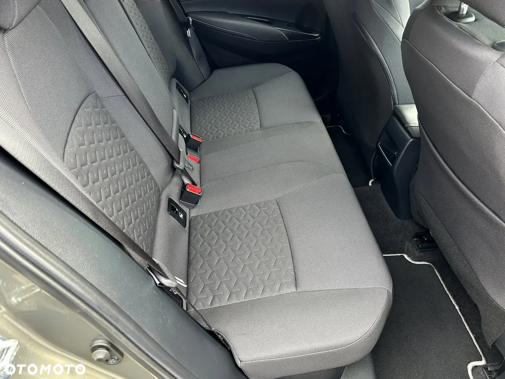 Toyota Corolla - 36