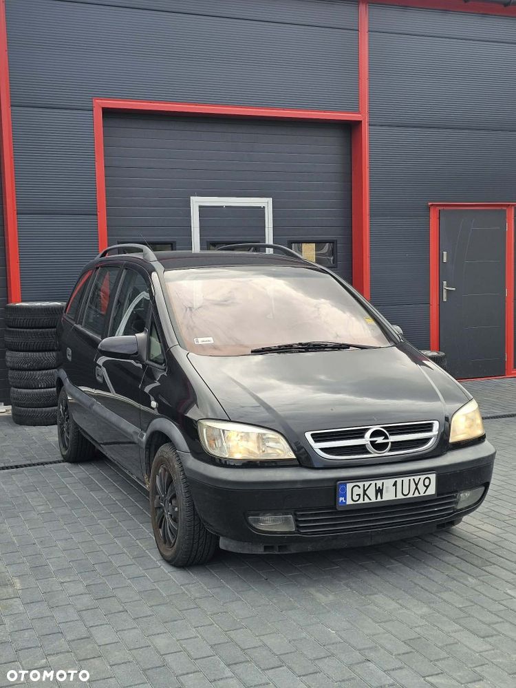 Opel Zafira - 1