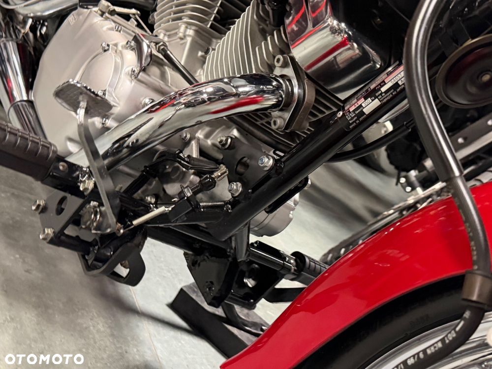 Suzuki Intruder - 19