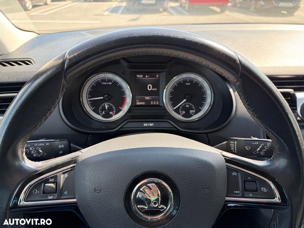 Skoda Octavia 2.0 TDI DSG Exclusive - 12