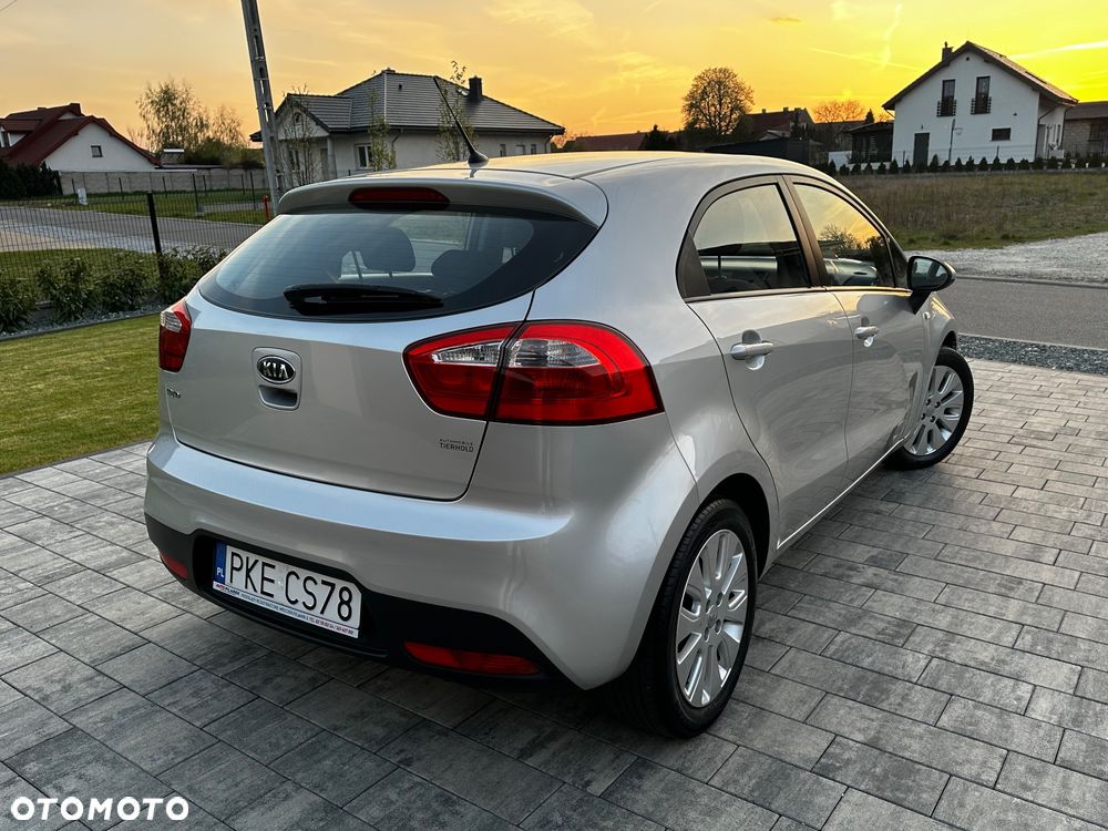 Kia Rio - 3