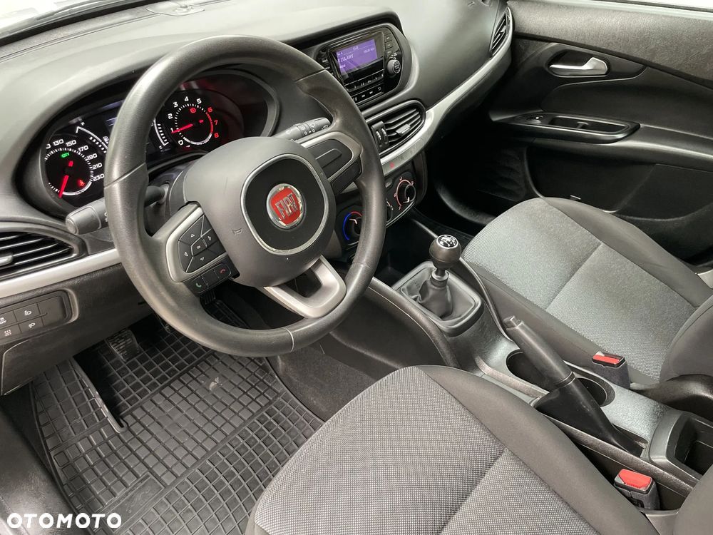 Fiat Tipo 1.4 16v Pop EU6d - 10