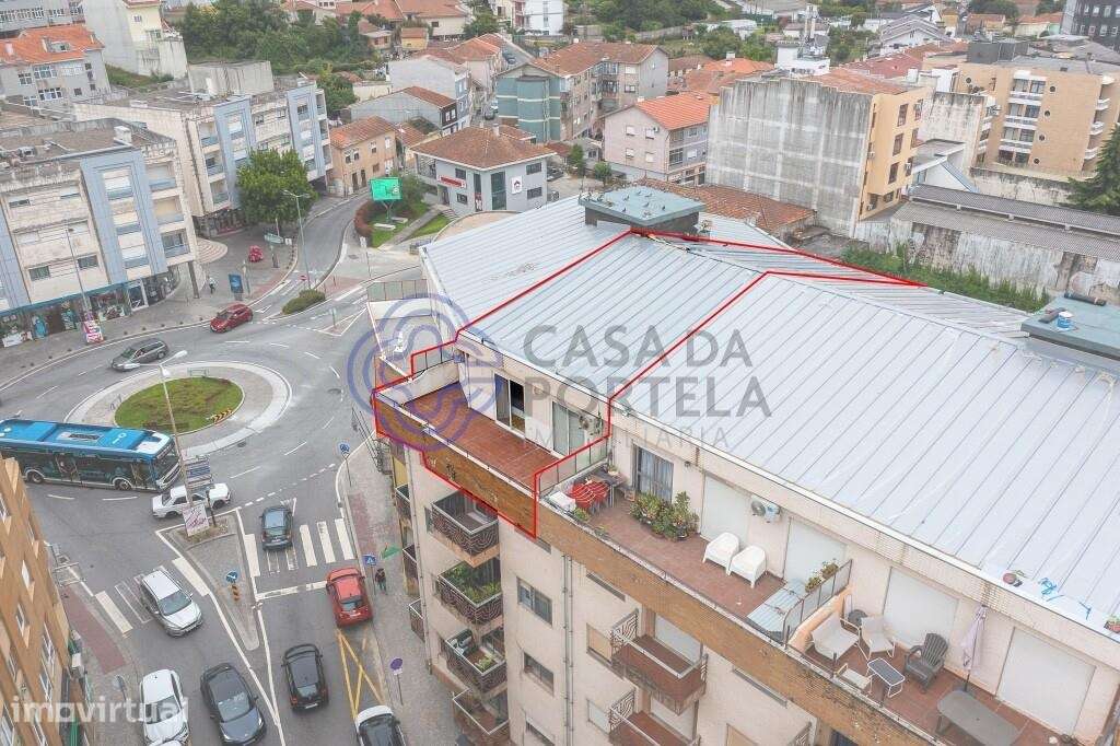 T2 Recuado recentemente remodelado com terraço | Centro de Gondomar - Grande imagem: 5/35
