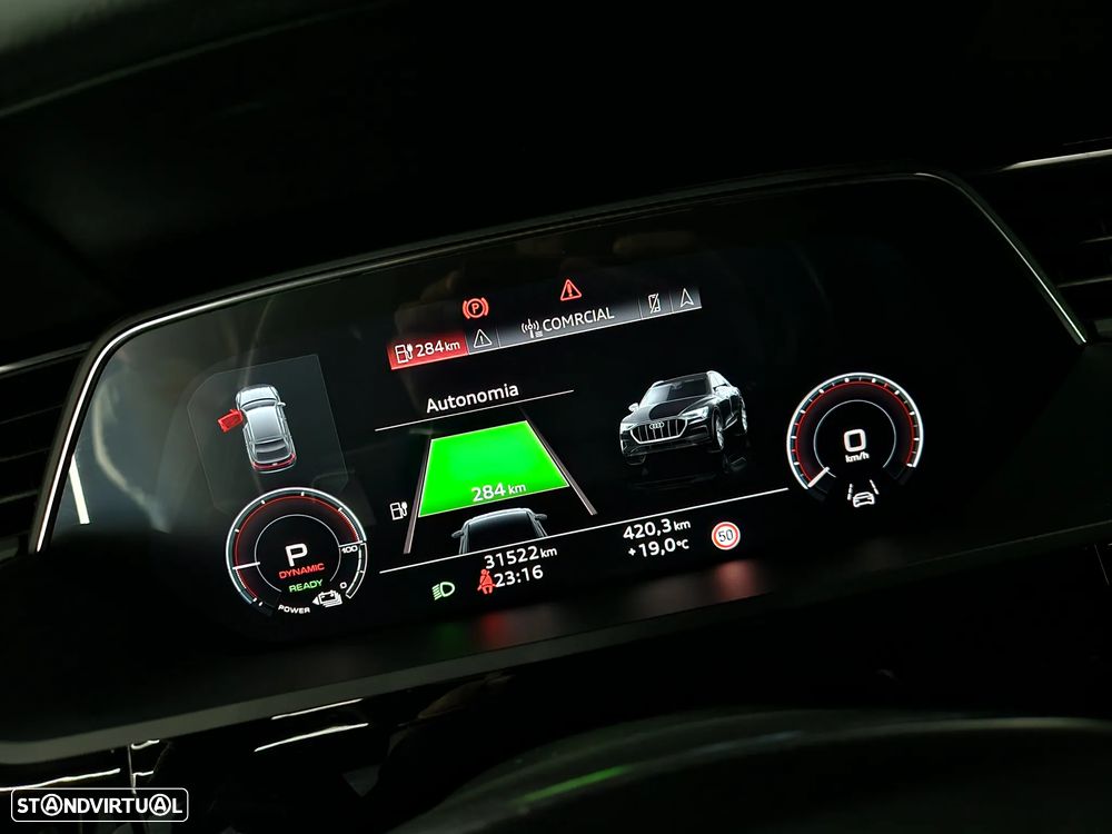 Audi e-tron S quattro - 25