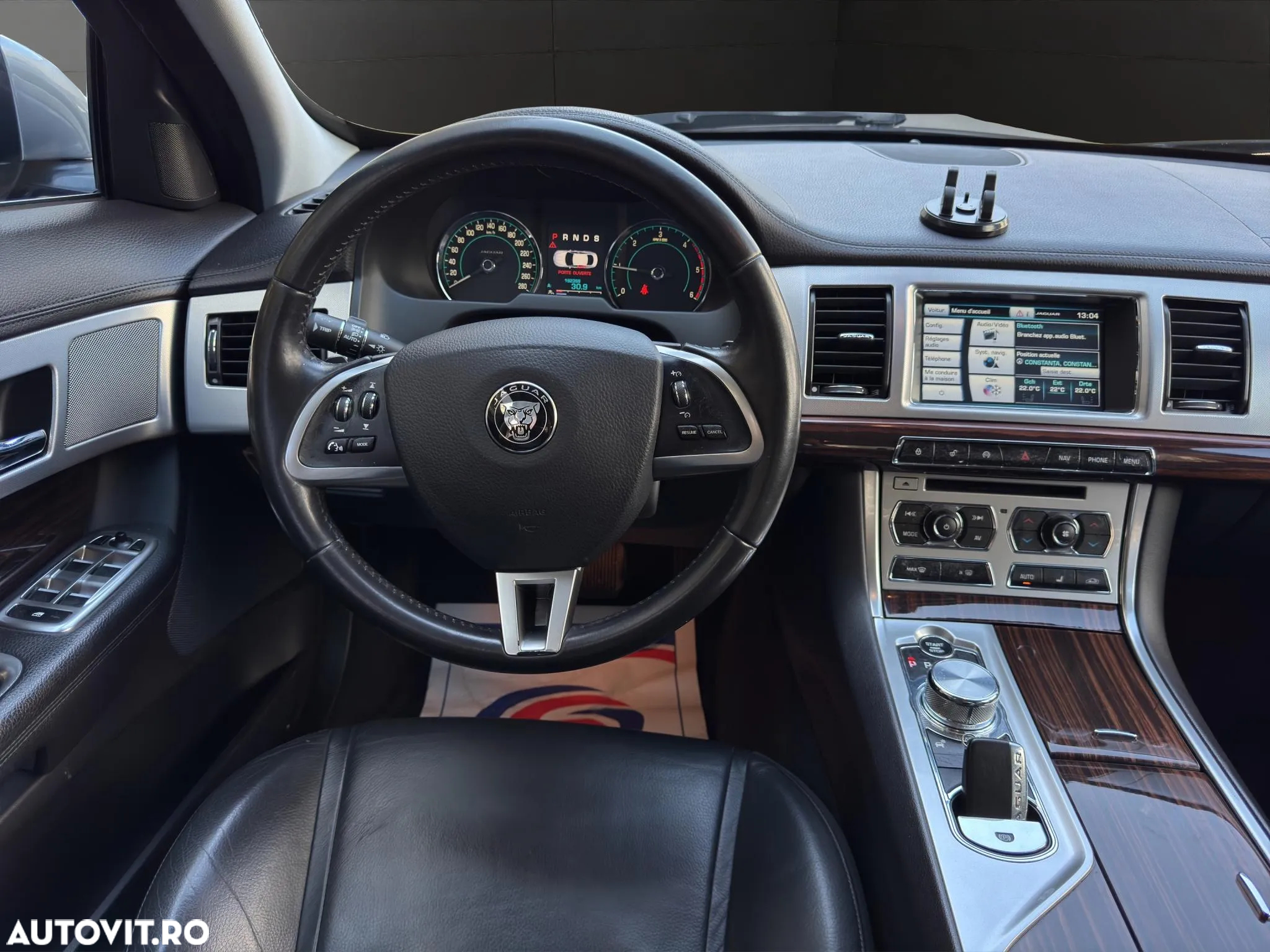 Jaguar XF - 7