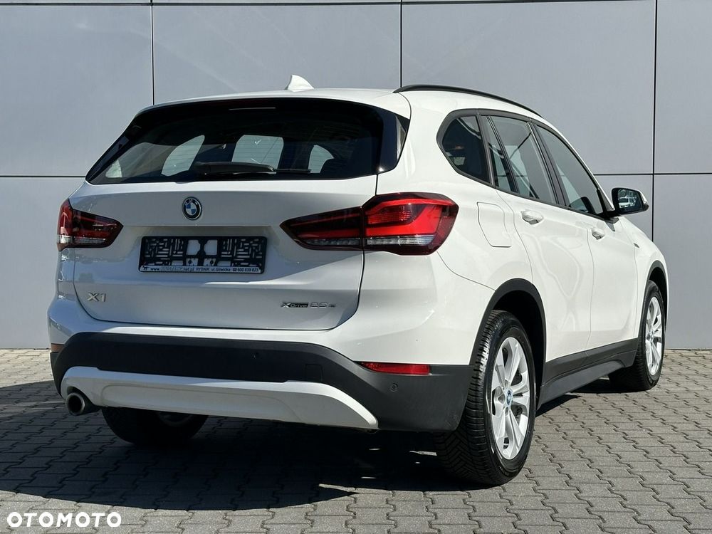 BMW X1 xDrive25e Advantage - 10