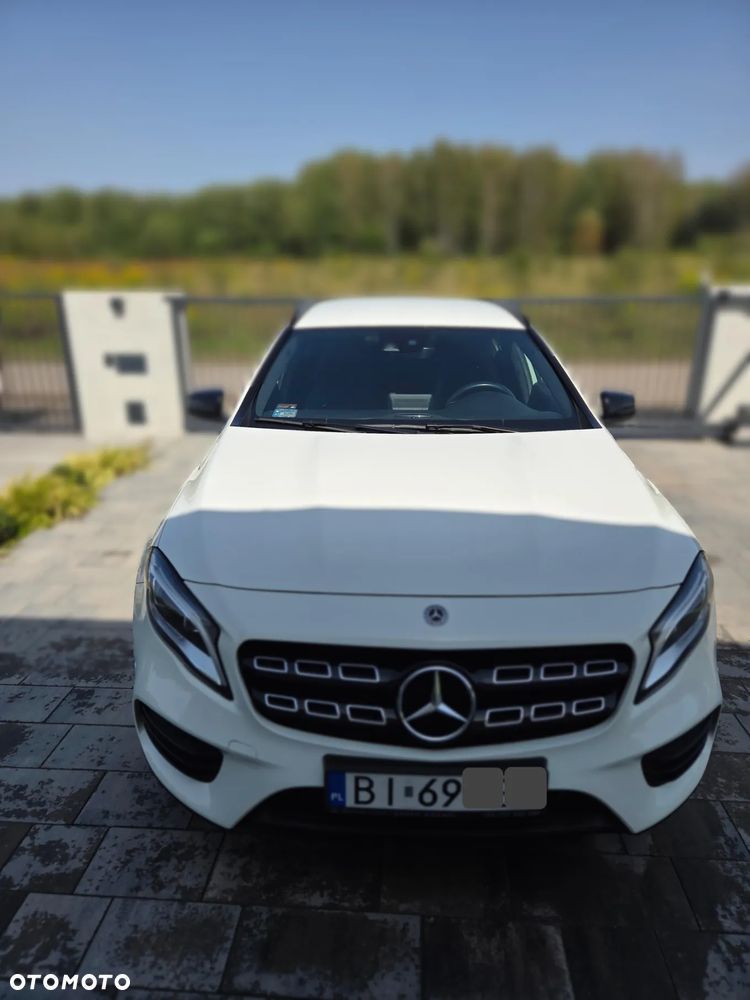 Mercedes-Benz GLA 220 4-Matic AMG Line - 3