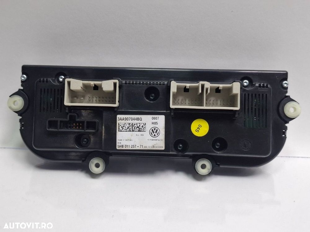 Panou clima VOLKSWAGEN PASSAT 365 2010 - 20142.0 2.0 TDi BlueMotion CFFB 3AA907044BQ , 5HB011257 - 2