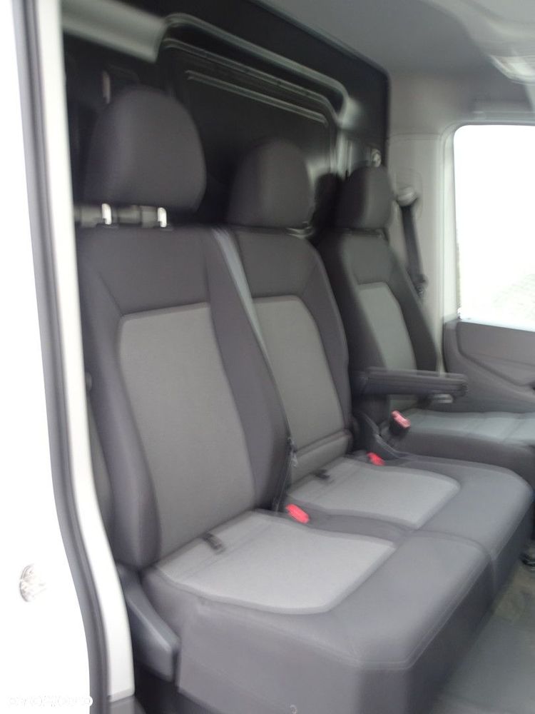 Volkswagen Crafter - 19