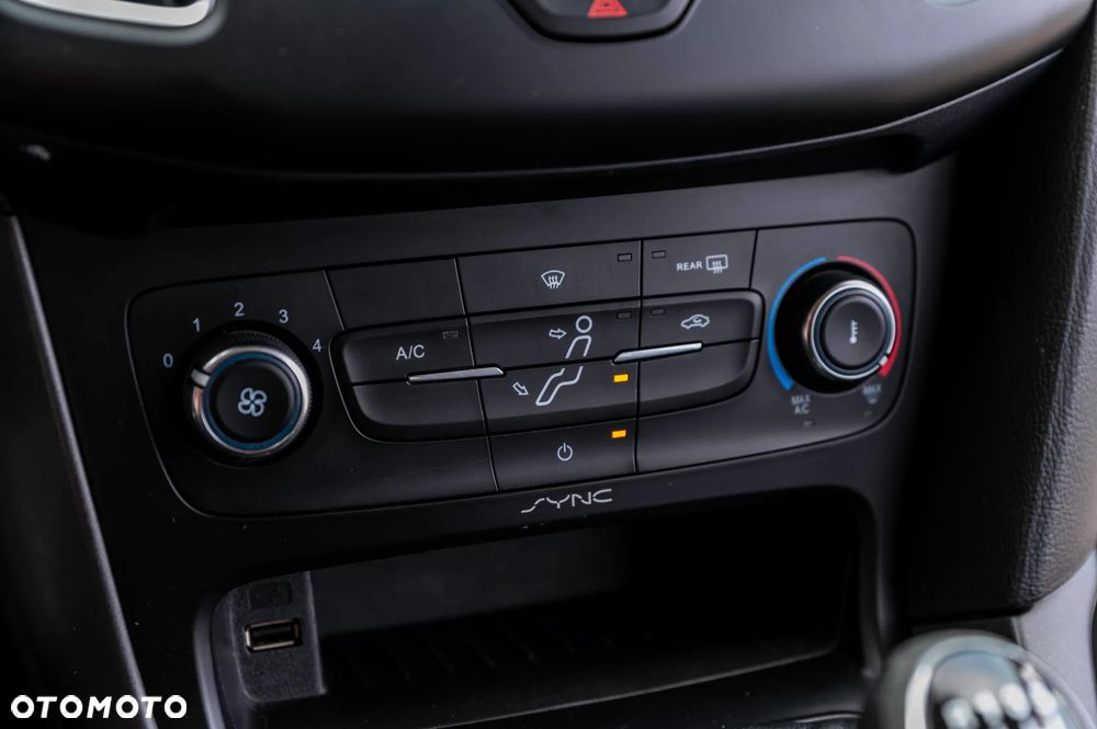 Ford Focus 1.5 TDCi Trend - 24