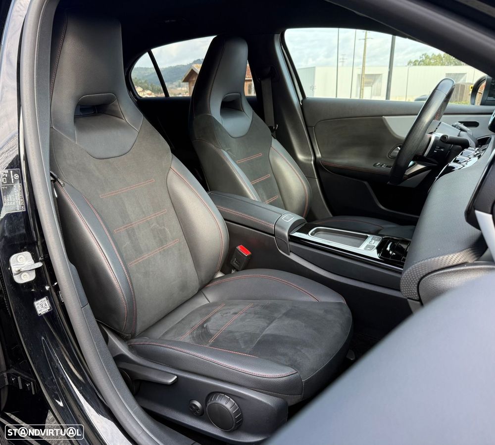 Mercedes-Benz A 250 e AMG Line - 24