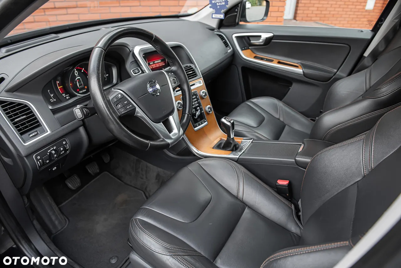 Volvo XC 60 D3 Momentum Pro - 15