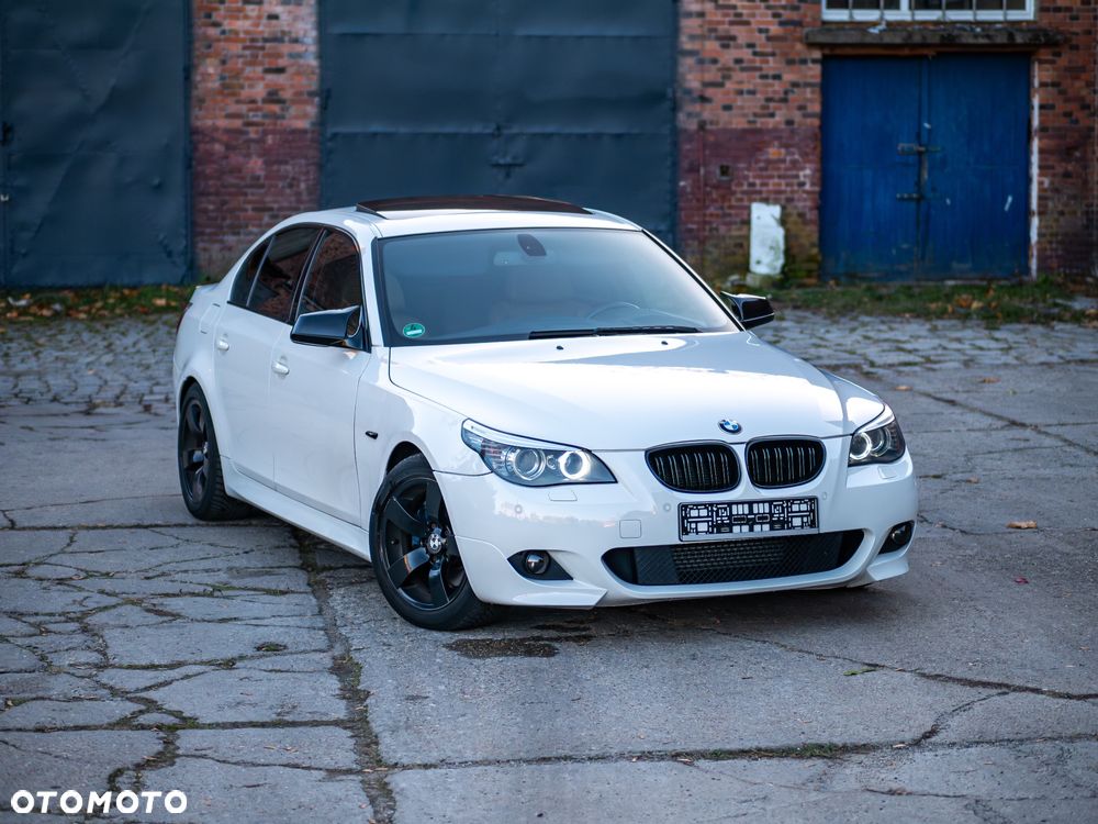 BMW Seria 5 525d xDrive Edition Sport - 12