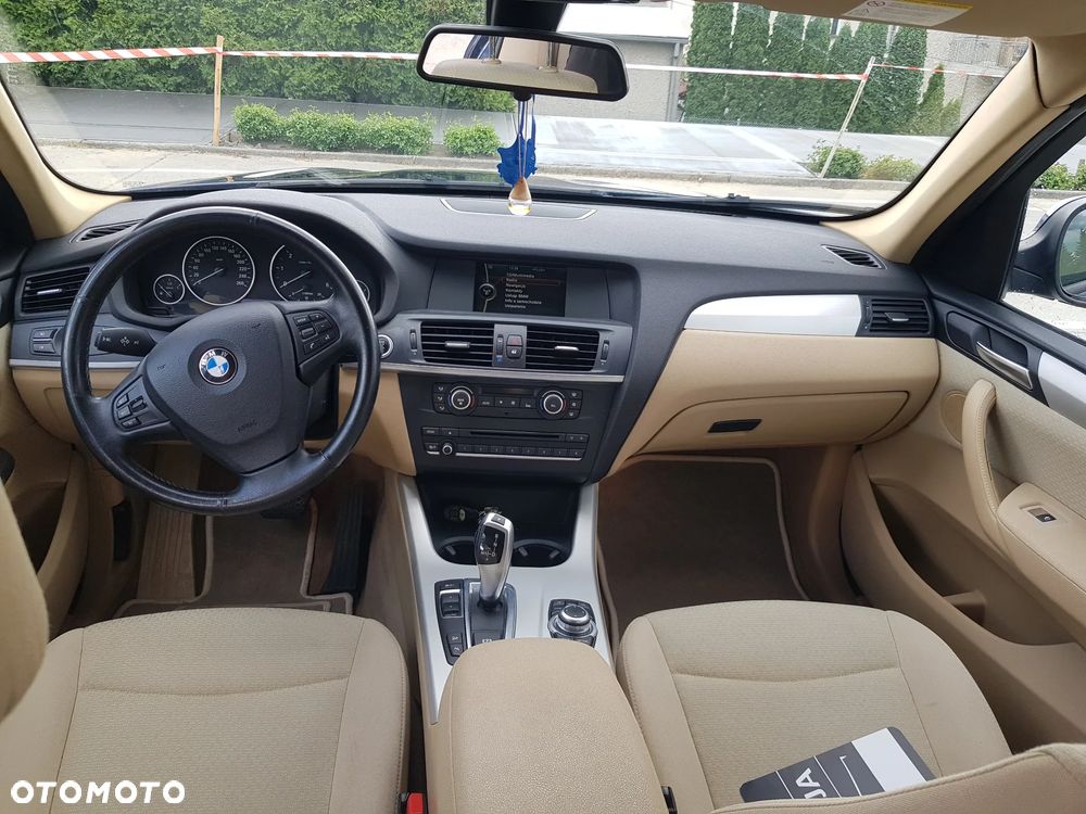 BMW X3 xDrive20d - 12