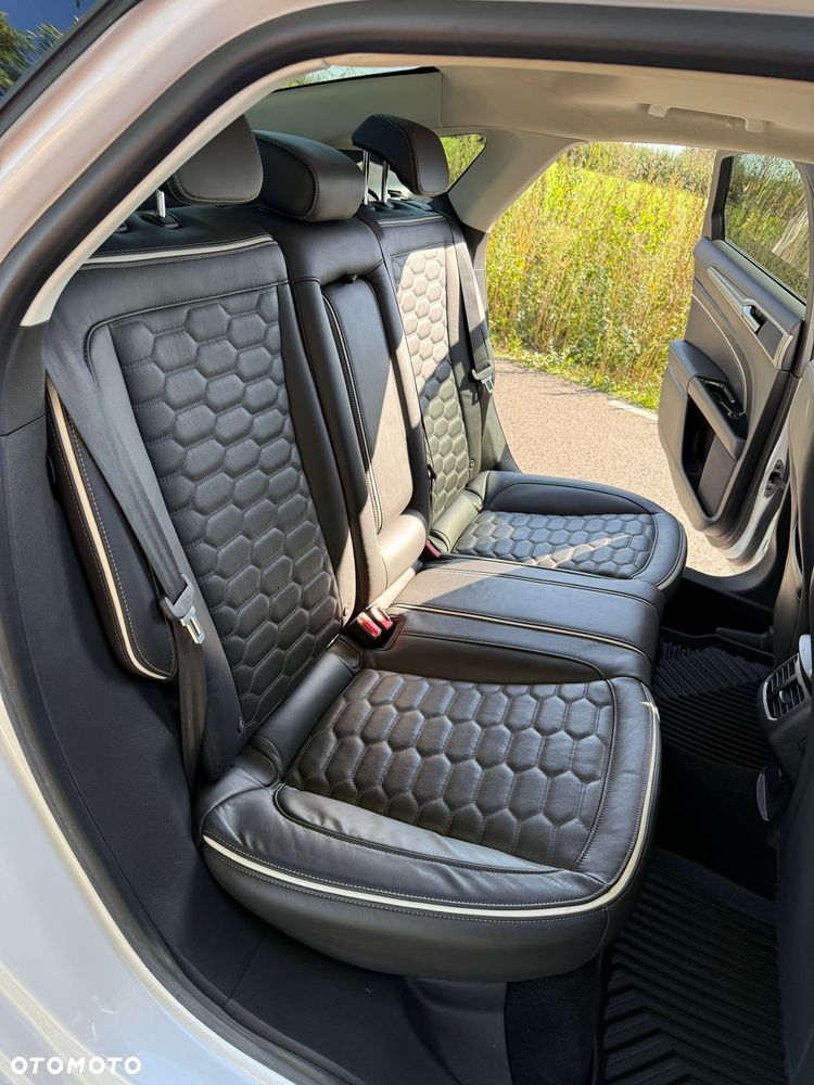 Ford Mondeo 2.0 Hybrid Vignale Plus - 8