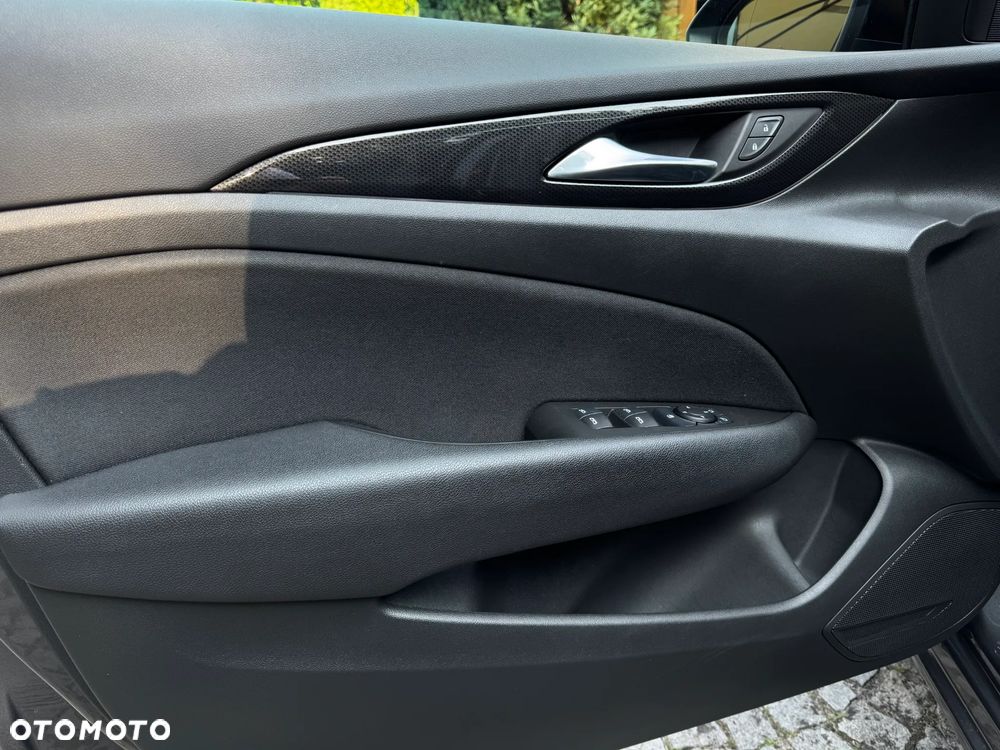 Opel Insignia 2.0 CDTI Elegance S&S - 13