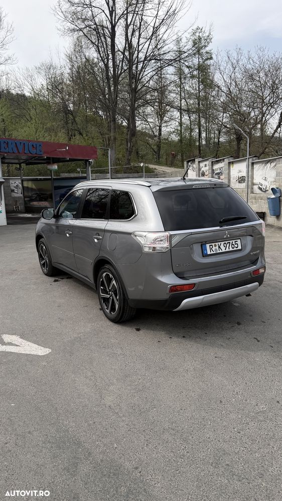 Mitsubishi Outlander 2.2L DI-D 6AT 4WD Intense+ A04 - 7