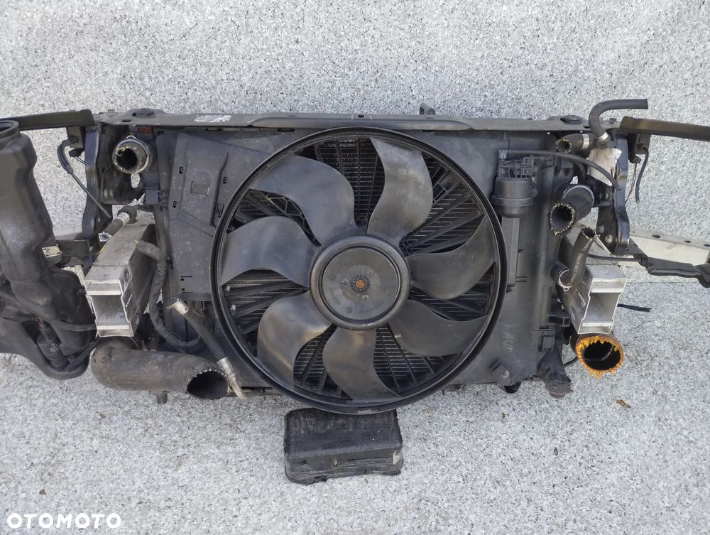 Mercedes C-klasa W204 Lift 11-14r pas przedni belka okular wzmocnienie komplet chłodnic 2.2 diesel - 7