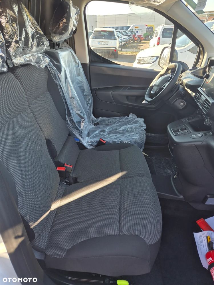 Peugeot Partner Furgon Long 950k 1.5 HDi 130KM EAT8 AUTOMAT !! OD RĘKI !! - 7