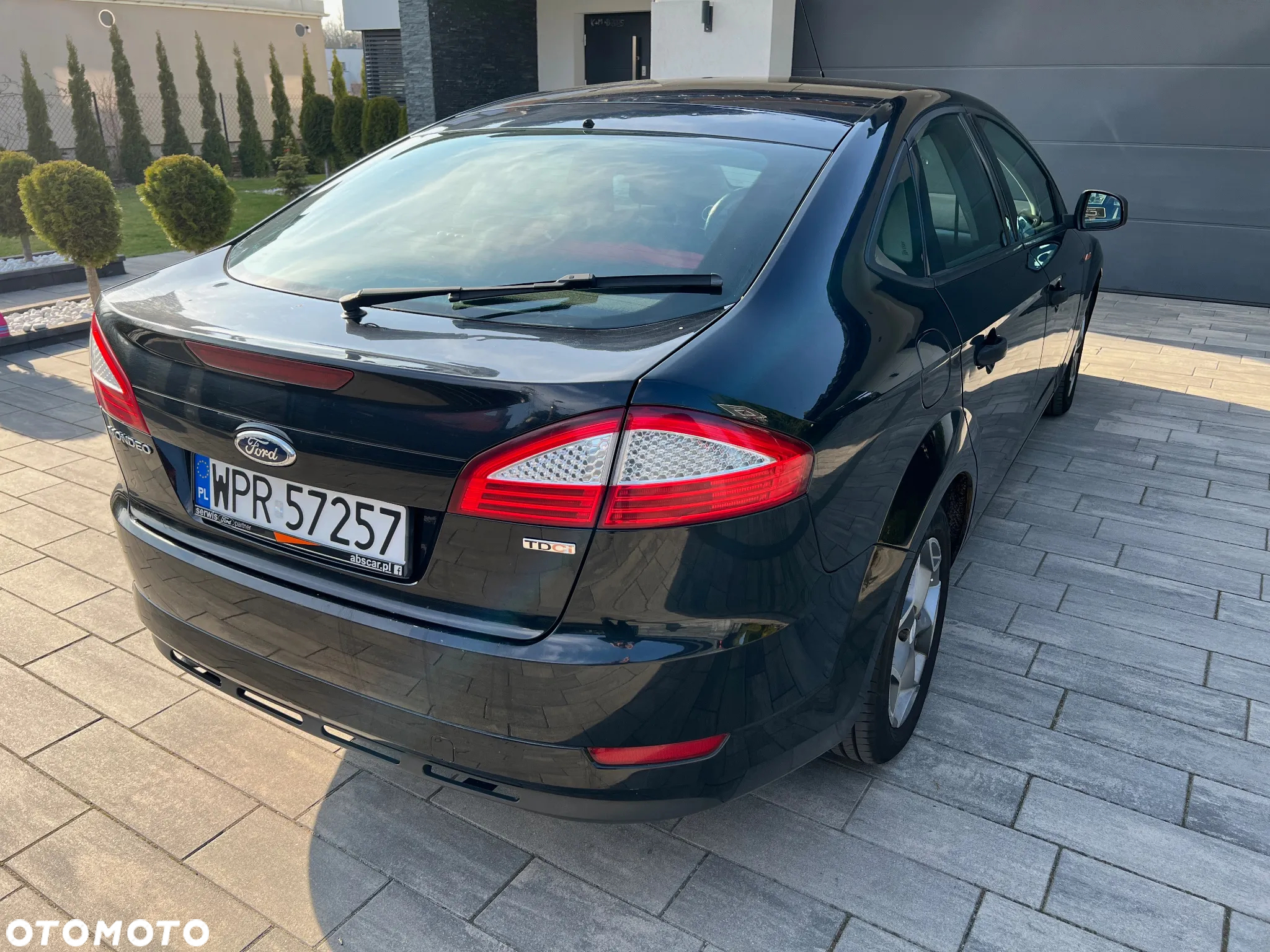 Ford Mondeo 1.8 TDCi Ambiente - 3