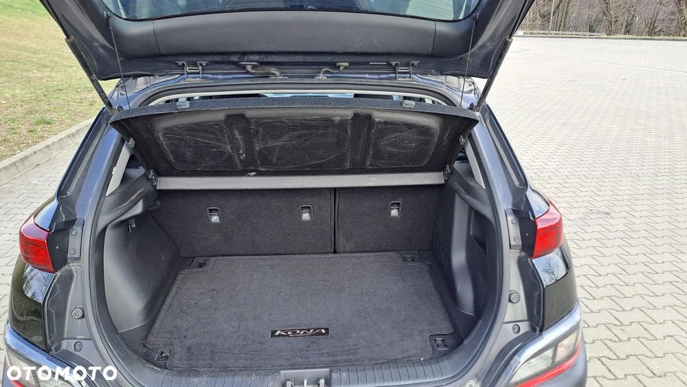Hyundai Kona - 8