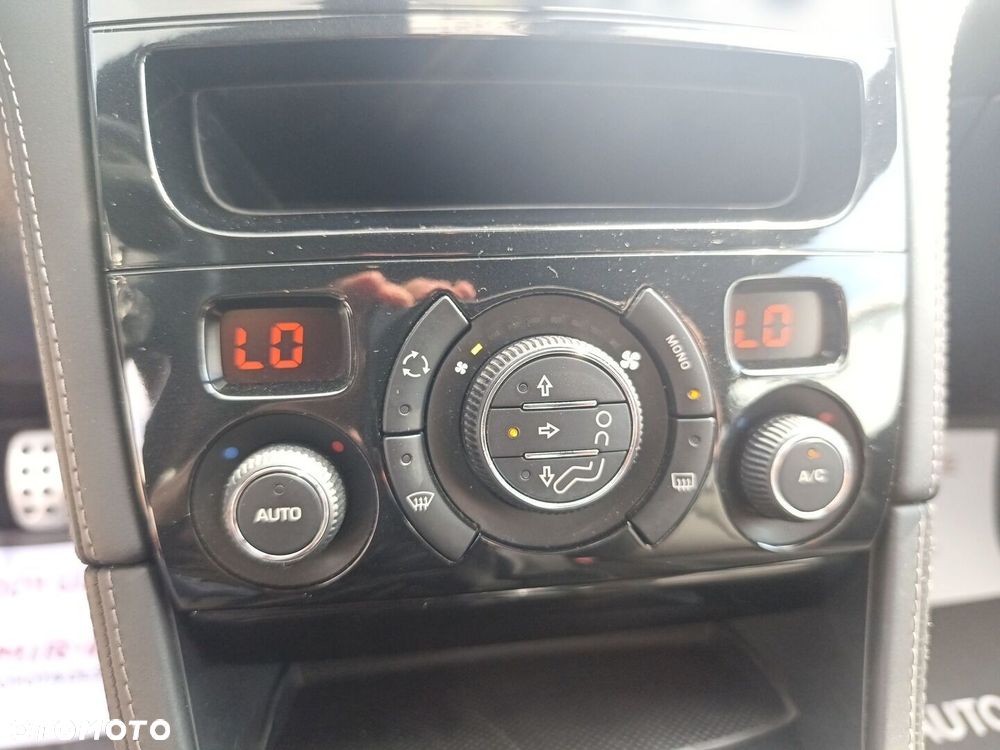 Peugeot RCZ 1.6 THP - 19