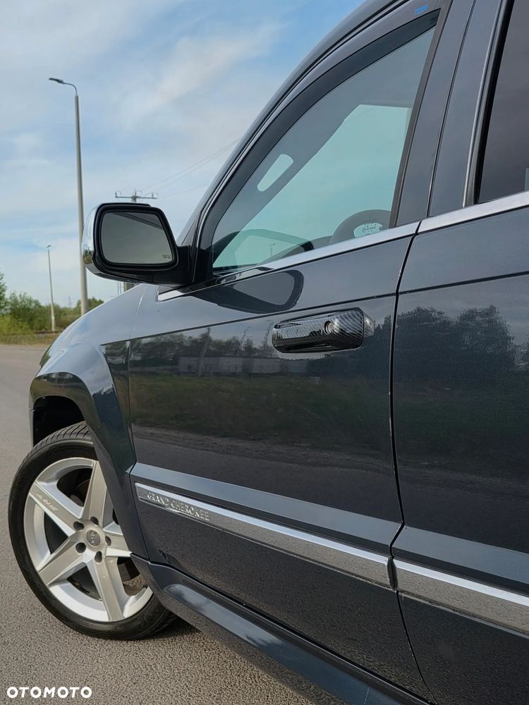 Jeep Grand Cherokee - 18