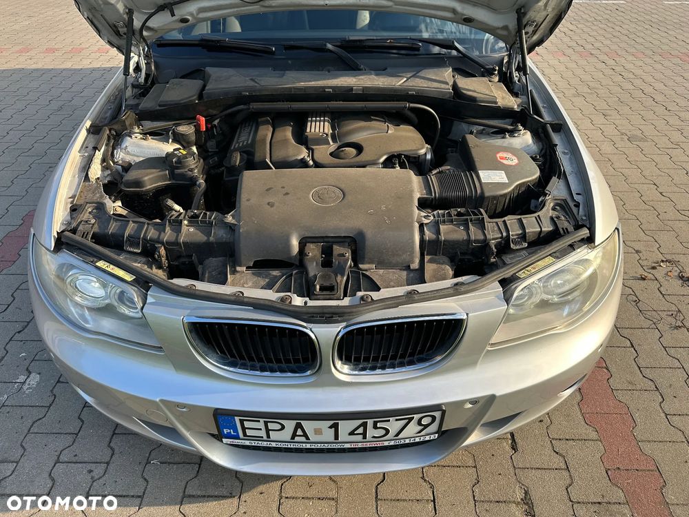 BMW Seria 1 120i - 11