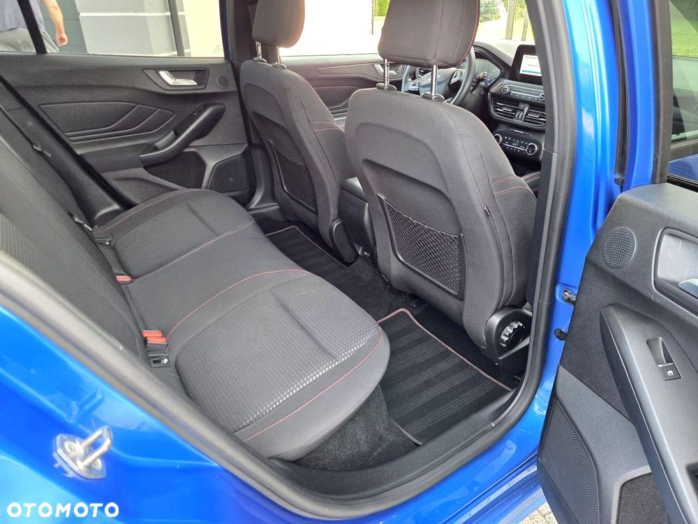 Ford Focus 1.5 EcoBlue Start-Stopp-System ST-LINE - 18