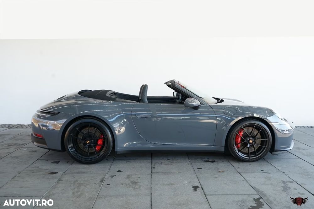 Porsche 911 Carrera GTS T-Hybrid - 27