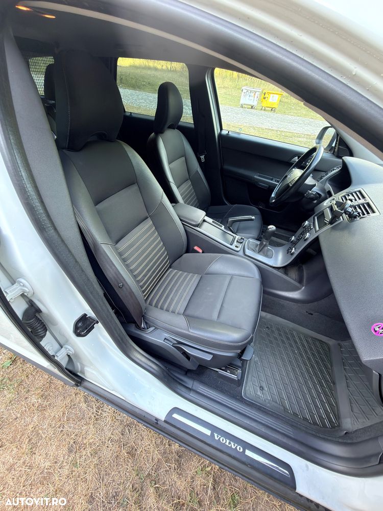Volvo V50 2.0 D Kinetic - 9