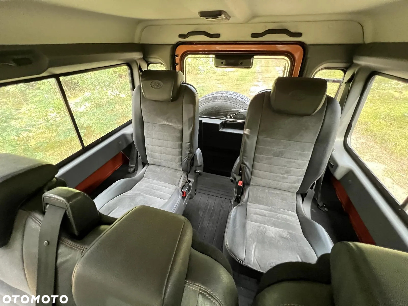 Land Rover Defender 110 Station Wagon Fire & Ice - 8