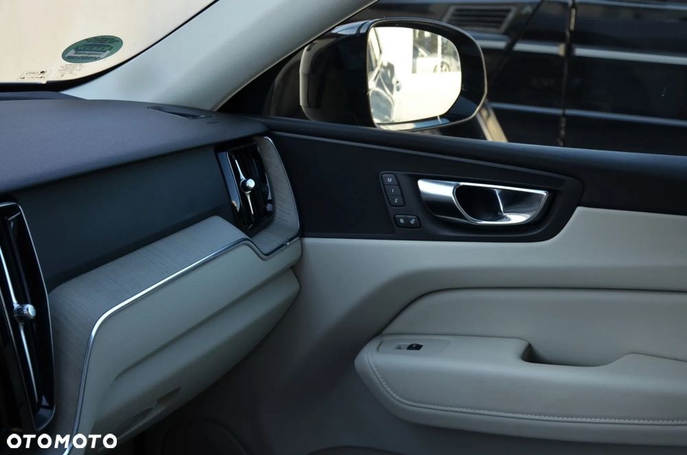 Volvo XC 60 B4 D Geartronic RDesign - 33