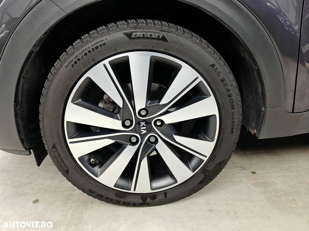Kia Sportage 2,0 CRDI AWD Aut. Platinum - 35
