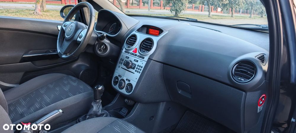 Opel Corsa - 14