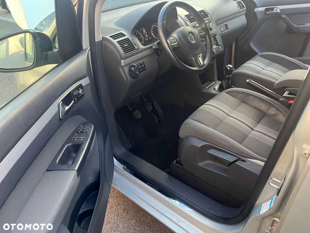 Volkswagen Touran 1.6 TDI DPF MATCH - 9