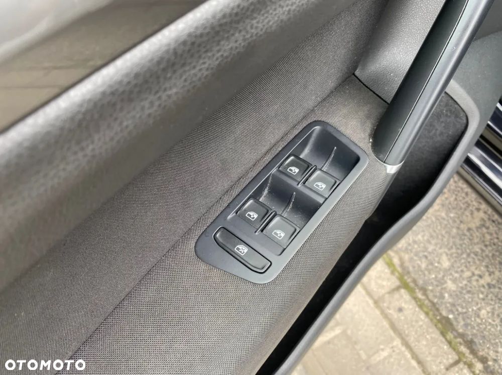Volkswagen Golf Sportsvan - 17