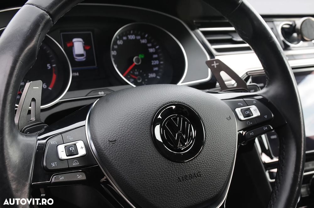 Volkswagen Passat 2.0 TDI SCR DSG BlueMotion Highline - 10