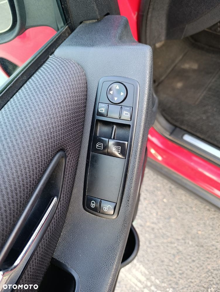 Mercedes-Benz Klasa A 180 CDI Elegance DPF - 12