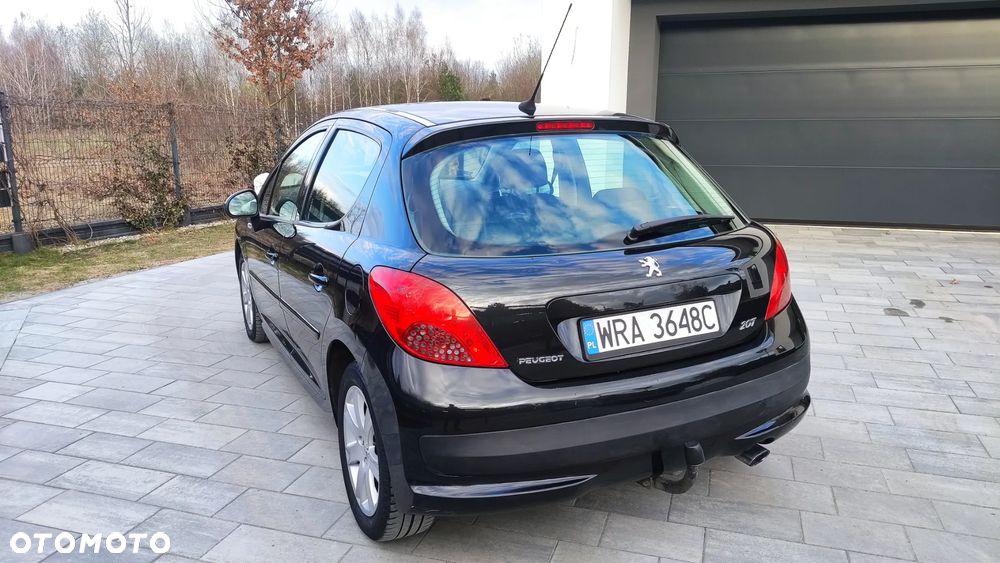 Peugeot 207 - 5