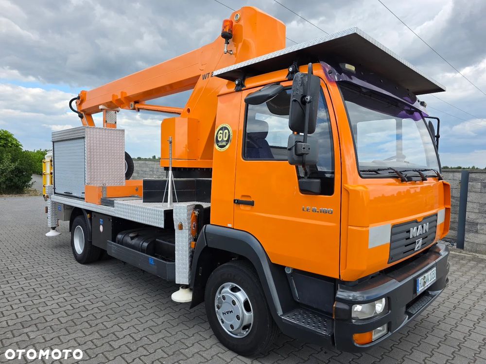 MAN Wumag WT 230 - 4