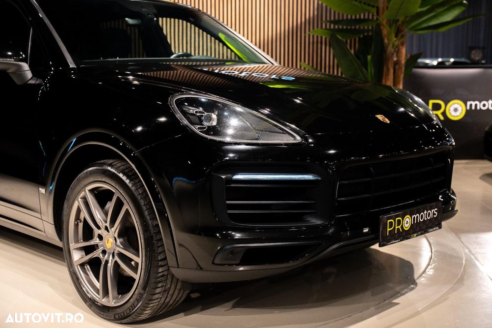 Porsche Cayenne Standard - 13