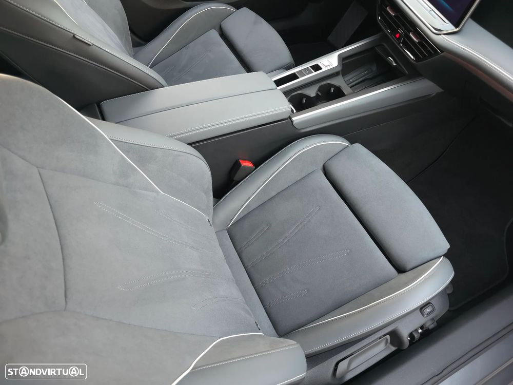VW Passat Variant 1.5 TSI eHybrid Elegance DSG - 30