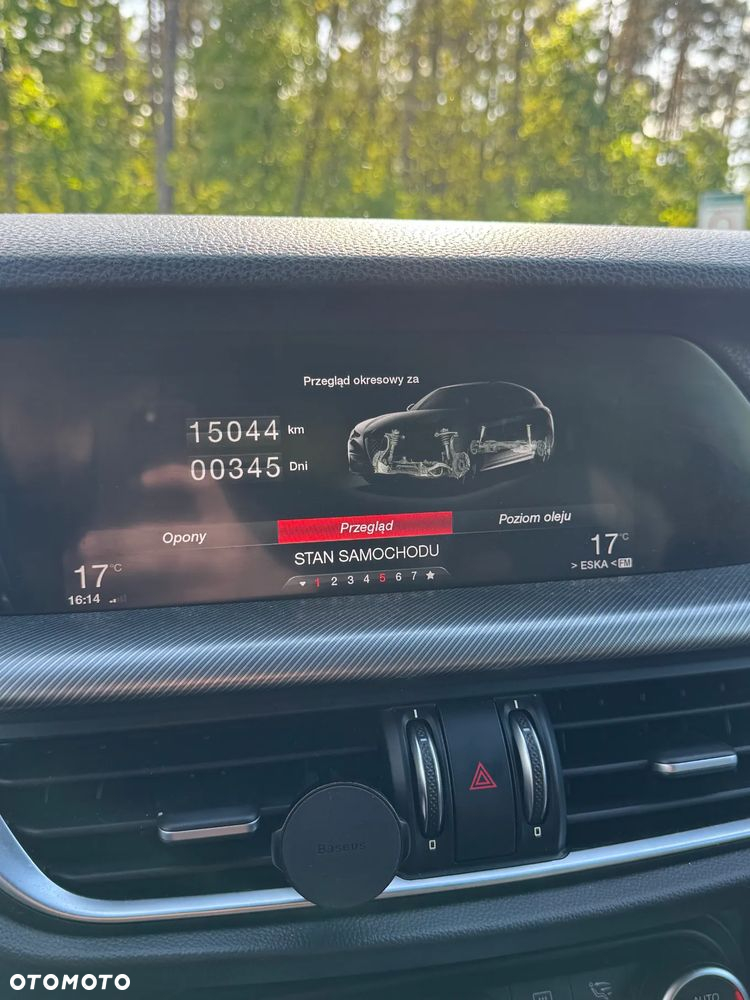 Alfa Romeo Stelvio 2.0 Turbo 16V AT8-Q4 Veloce Ti - 24
